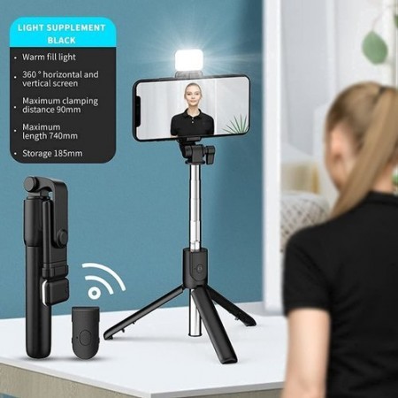 Q07 Selfie Stick Foldable Mini Tripod with Fill Light Bluetooth Remote Selfie Stick
