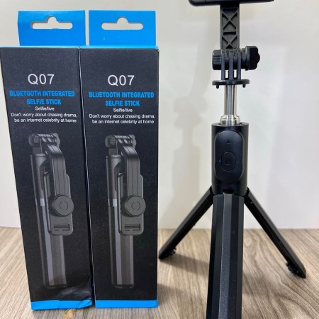 (লাইট ছাড়া) Q07 Wireless bluetooth Selfie Stick Tripod - Only Stick